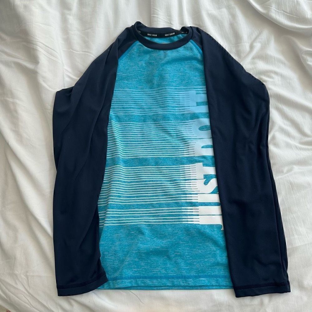 Nike swim shirt size L